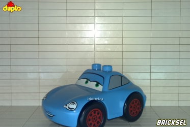 Салли из мультфильма Тачки
