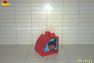 Кубик скос выпуклый LEGO DUPLO 2х2 кабина с темнокожей девочкой водителем красный